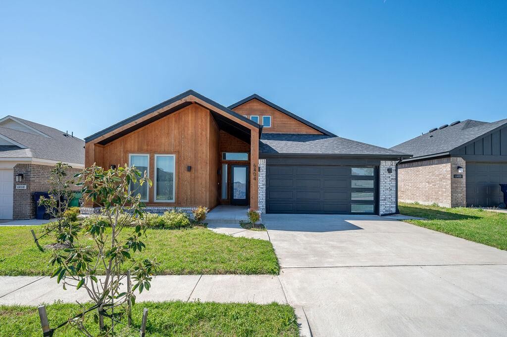 Property Photo:  6404 SE 87th Street  OK 73135 