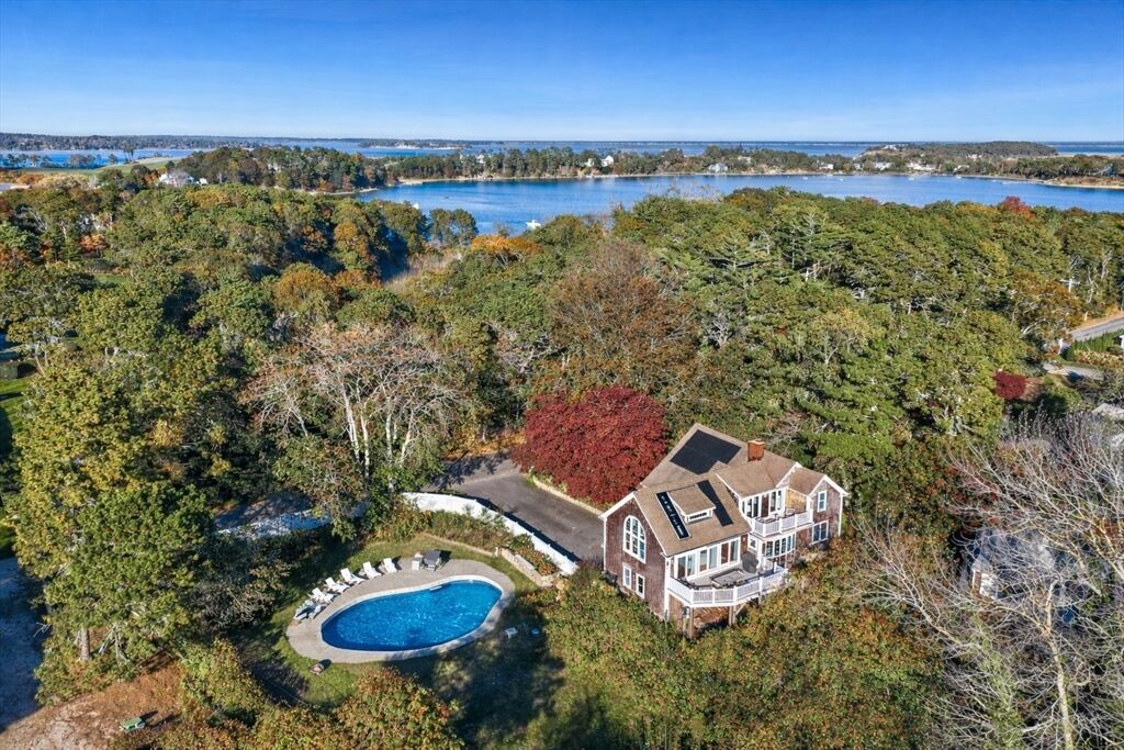 Property Photo:  2 Seapine Road  MA 02650 