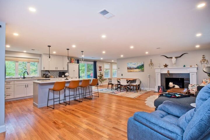 Property Photo:  125 Woodridge Road  MA 01778 