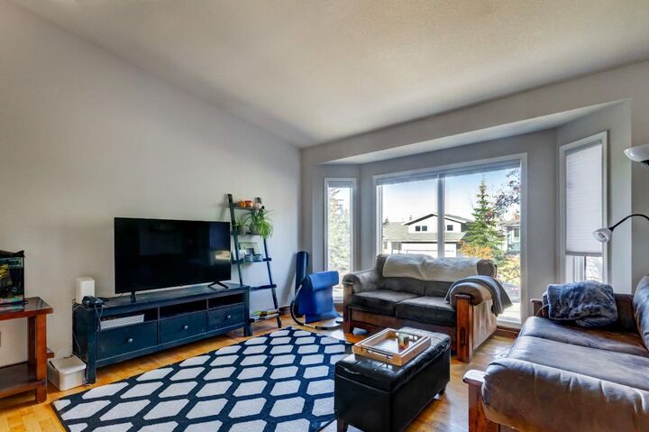 Photo de la propriété:  303 Pioneer Road  AB T1W 1E8