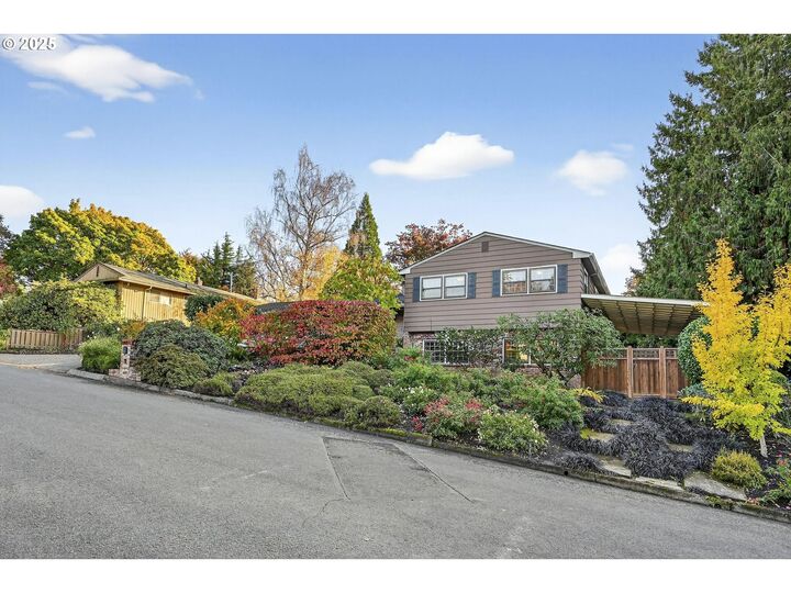 Property Photo:  6744 SW Raleighwood Way  OR 97225 