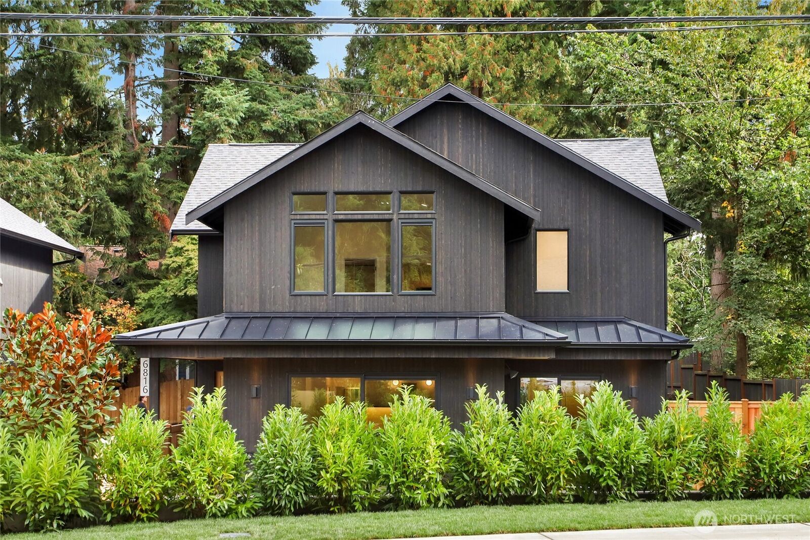 Property Photo:  6816  128th Avenue NE  WA 98033