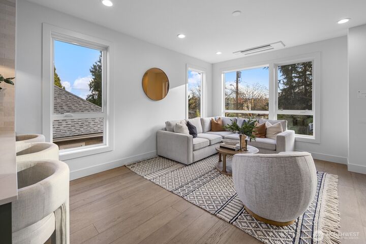 Property Photo: 2618 E Roy Street WA 98112