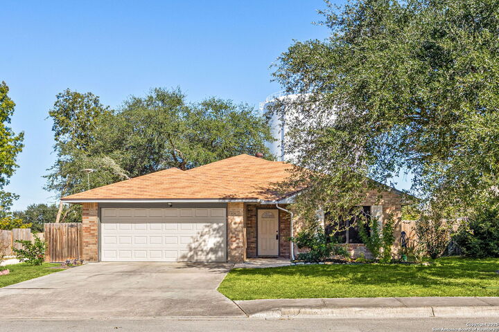 Property Photo:  2039 Cornerstone Dr  TX 78130
