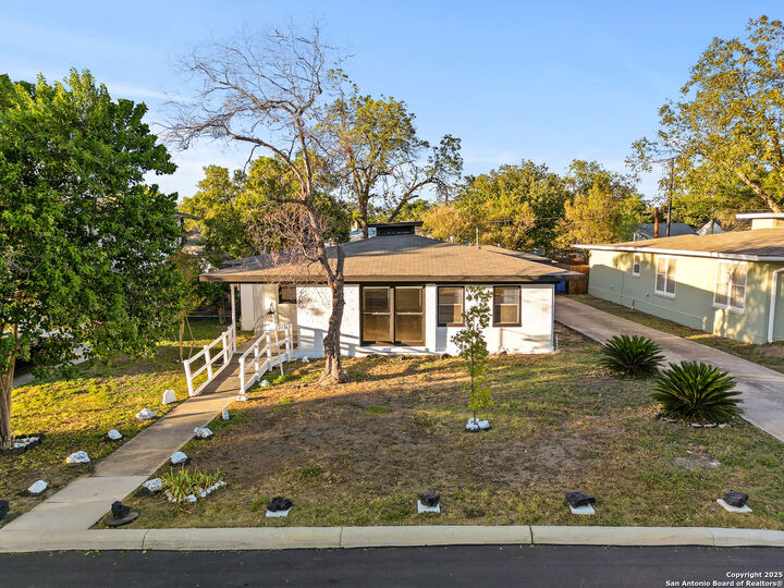 Property Photo:  707 Chicago  TX 78210