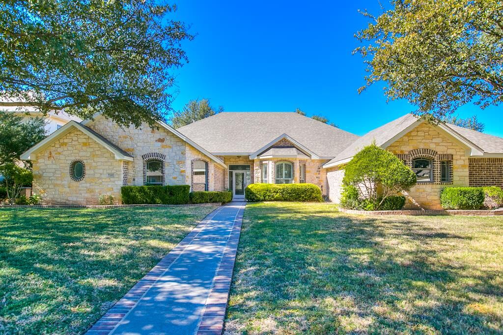 Property Photo:  5109 Beverly Dr  TX 76904 