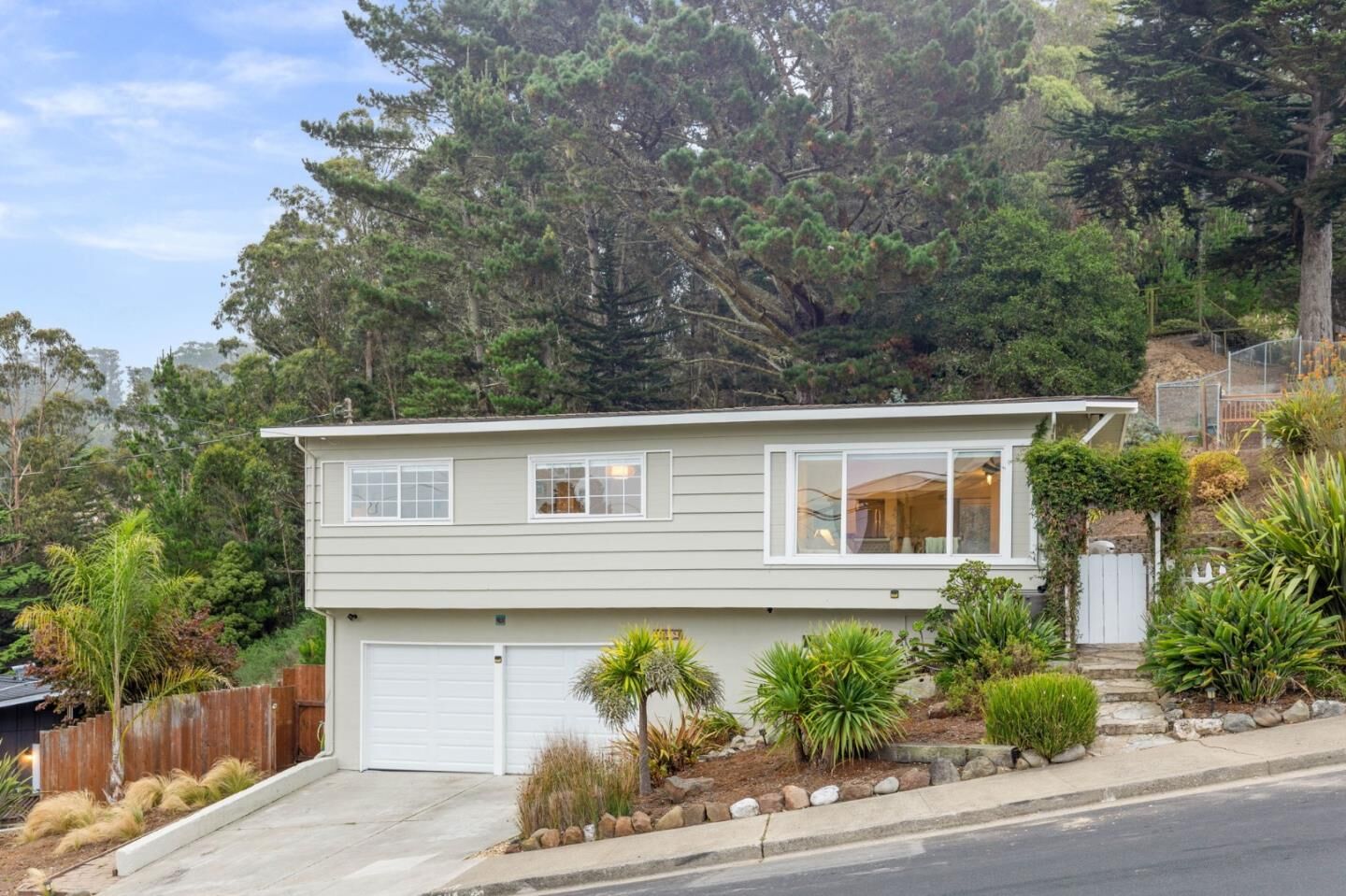 Property Photo:  1075 Crespi Drive  CA 94044 