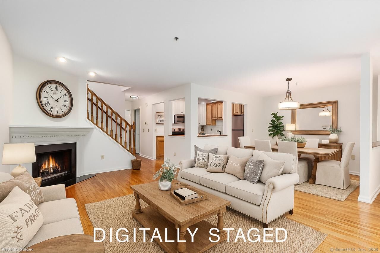Property Photo:  633 Danbury Road Apt 21  CT 06877 