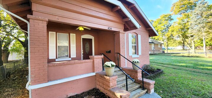 Property Photo:  424 Walnut Street  MO 64836 