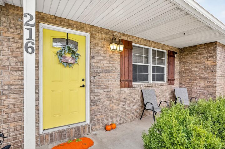 Property Photo:  216 Country Lane  MO 65712 