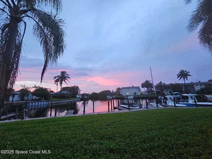 Property Photo:  435 Dove Lane  FL 32937 