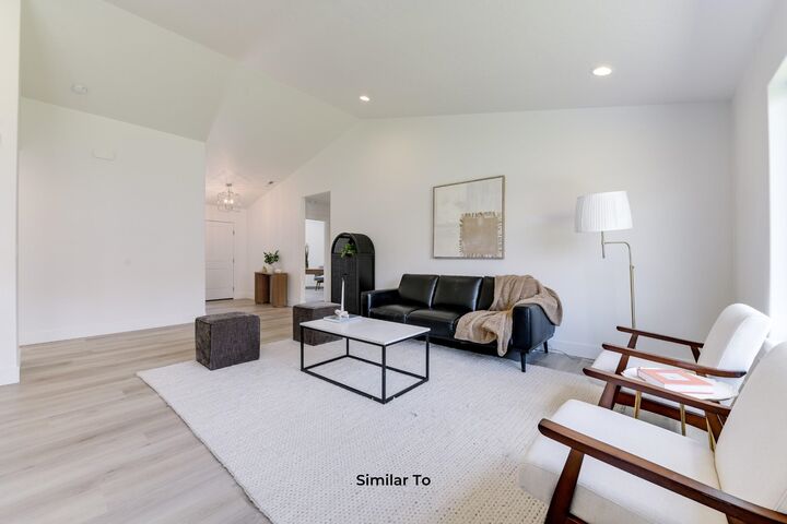 Property Photo:  16 W 12th St  WA 99006 