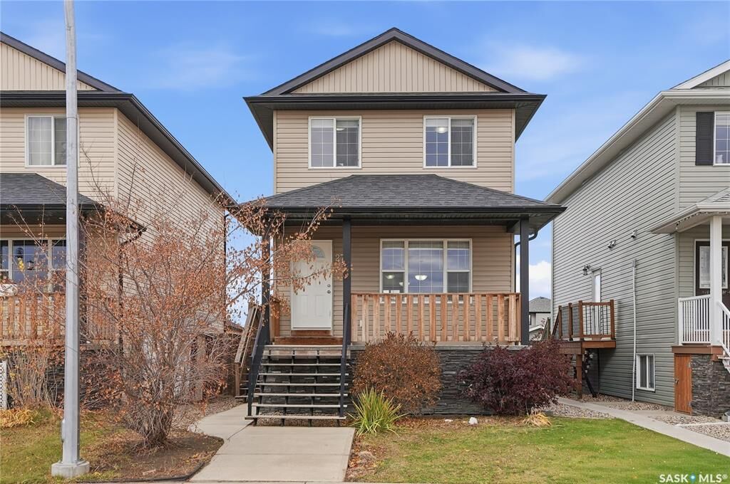 Property Photo:  270 Kloppenburg Way  SK S7W 0N8 