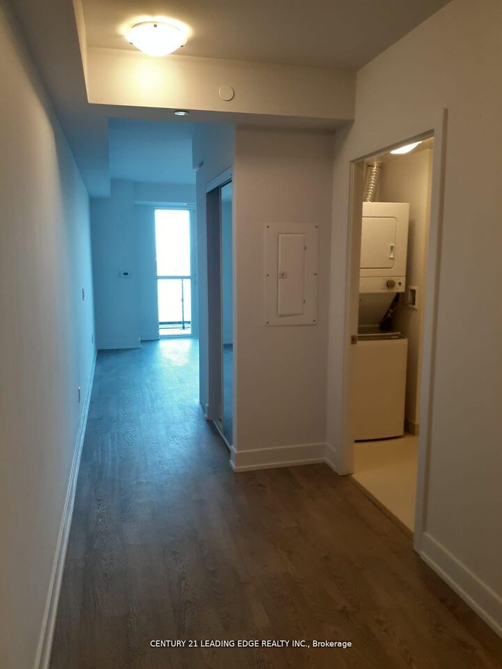 Property Photo:  2550 Simcoe Street N 320  ON L1L 0R5 