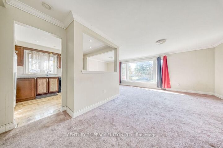 Photo de la propriété:  63 Hiscock Boulevard  ON M1G 1S9 