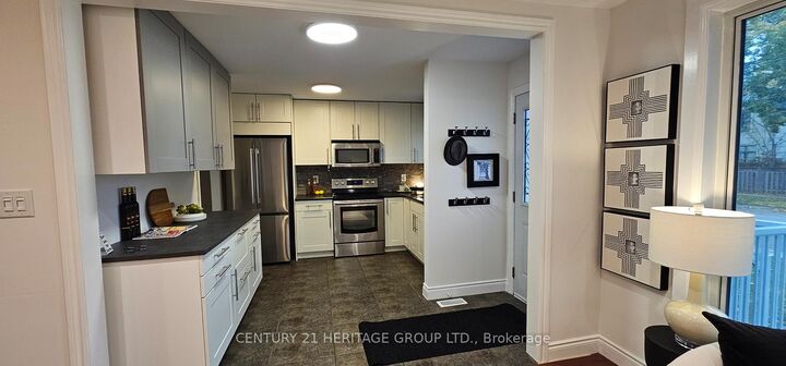 Property Photo:  67 Savona Drive  ON M8W 4V2 