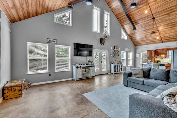 Property Photo: 210 County Rd 479 AL 35077