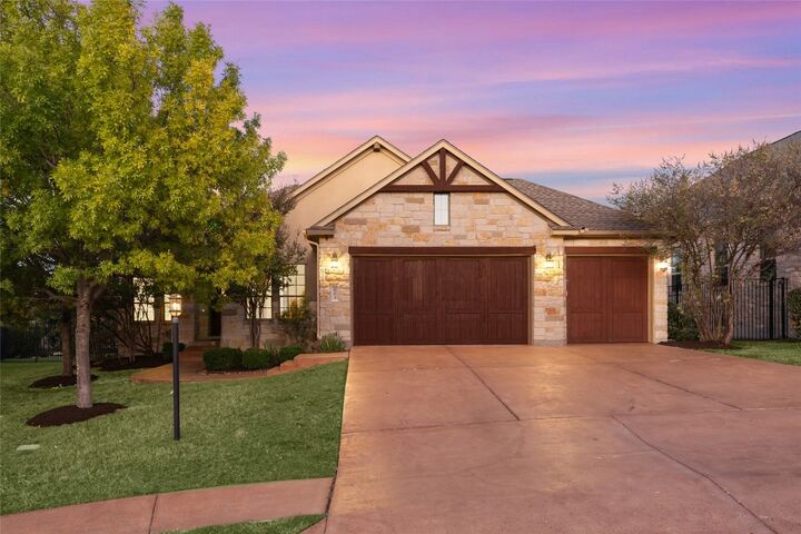Property Photo: 103 Edinburgh Isle Court TX 78738