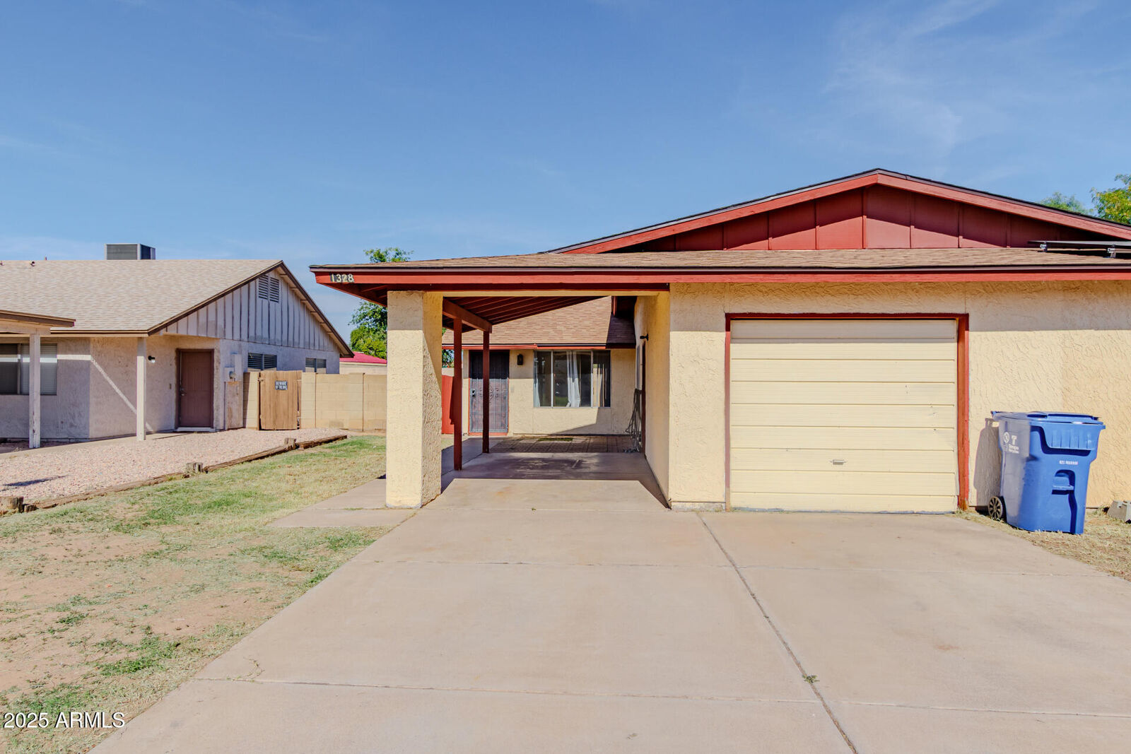 Property Photo:  1328 E Palmdale Drive  AZ 85282 