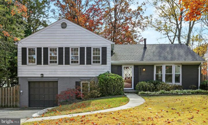 8802 Stonehaven Court  Rockville MD 20854 photo