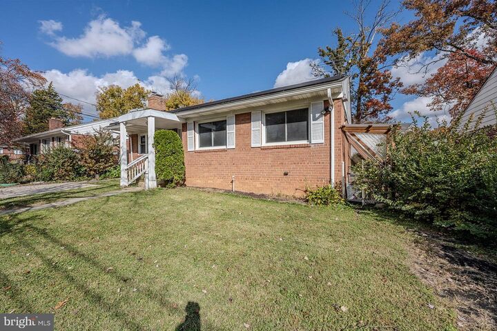 Property Photo:  1108 Chickasaw Drive  MD 20903 