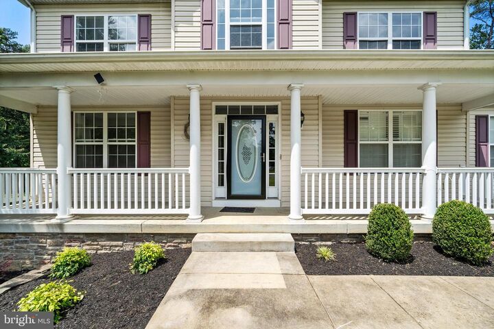 Property Photo: 14150 Jaydale Place MD 20637