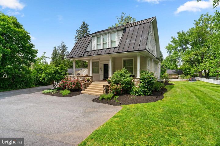 Property Photo: 8222 Bellona Avenue MD 21204