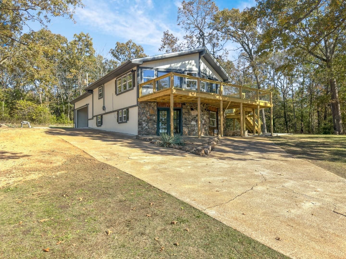 Property Photo: 1506 E Emerald Cove Drive AR 72512