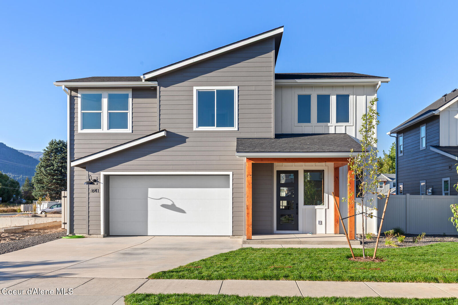 Property Photo:  641 Moscow St  ID 83864 