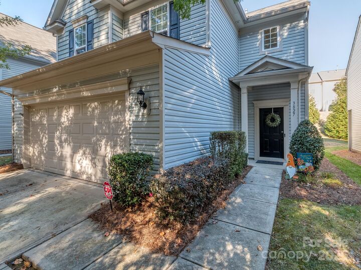 Property Photo: 3827 Park South Station Boulevard NC 28210