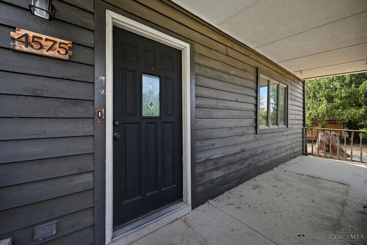 Property Photo:  4575 Boomer Road  OH 45247