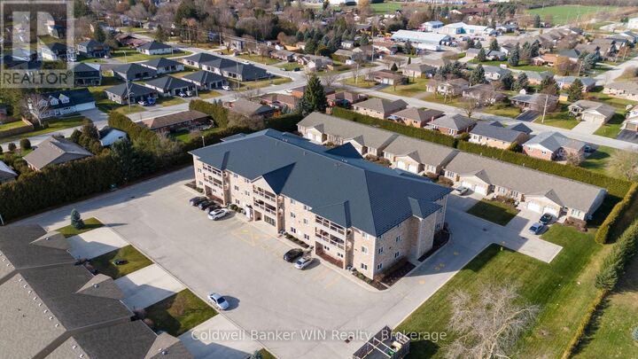 Property Photo: 401 Birmingham Street East 201 ON N0G 2L2