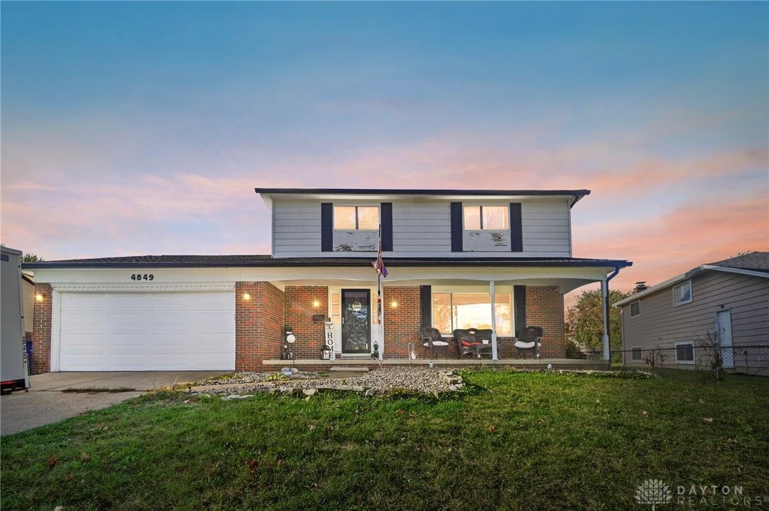 Property Photo: 4849 Heatherton Drive OH 43229