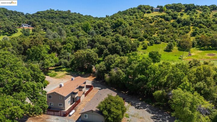 Property Photo:  10702 10th Avenue  CA 95327 