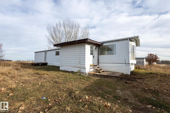 Property Photo: 51019 Rge Road 10 AB T7Z 1X1