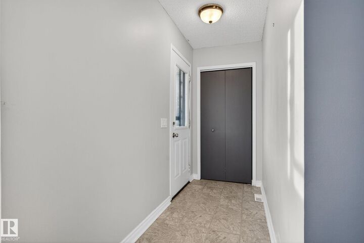Property Photo: 17204 96 Street NW AB T5Z 1Z6