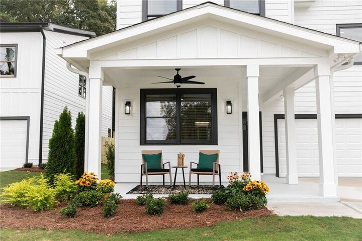 Property Photo: 507 Casanova Street SE GA 30315