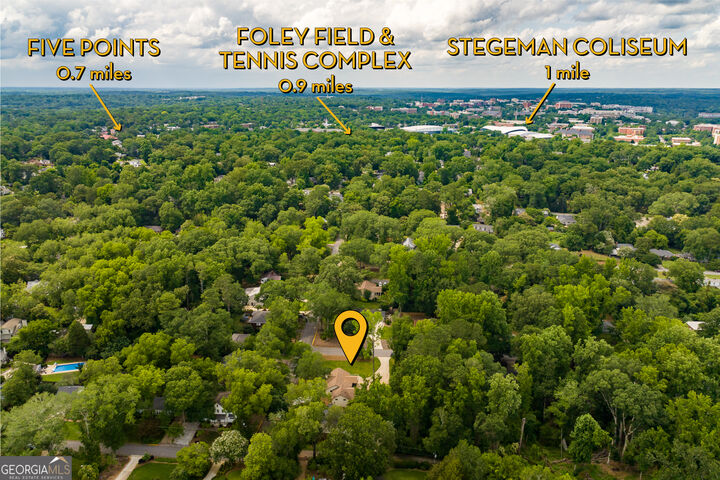 Property Photo:  685 Pinecrest Drive  GA 30605 