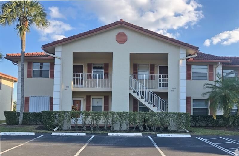 Property Photo:  3001 Holiday Springs Blvd 102  FL 33063 