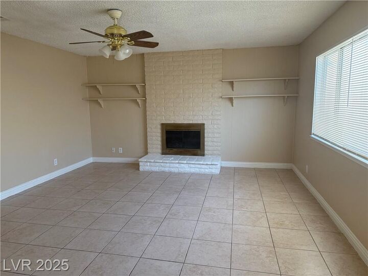 Property Photo: 4348 El Campana Way NV 89121