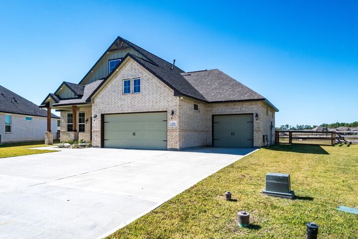 Property Photo:  119 Bunker Hill Court  TX 77514 
