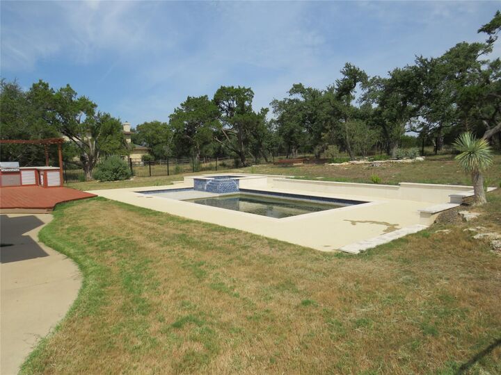 Property Photo: 2516 La Ventana Parkway TX 78619