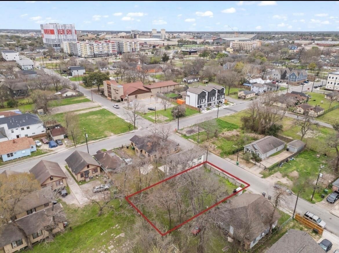 Property Photo:  3347 Anita Street  TX 77004 