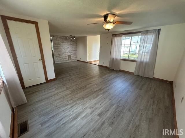 Property Photo:  637 Mayne Street  IN 46750 