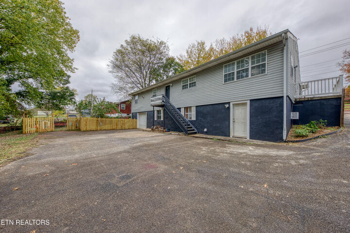 Property Photo: 3810 Buffat Mill Rd TN 37914