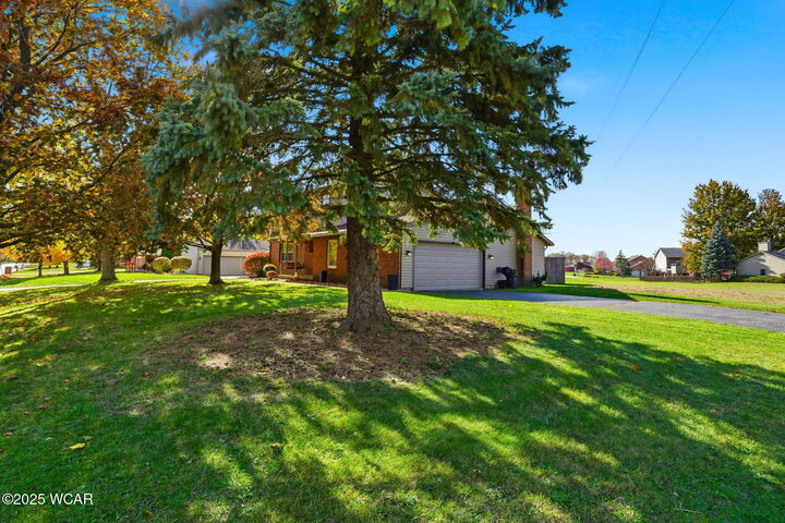 Property Photo: 3018 Gleneagle Drive OH 45840