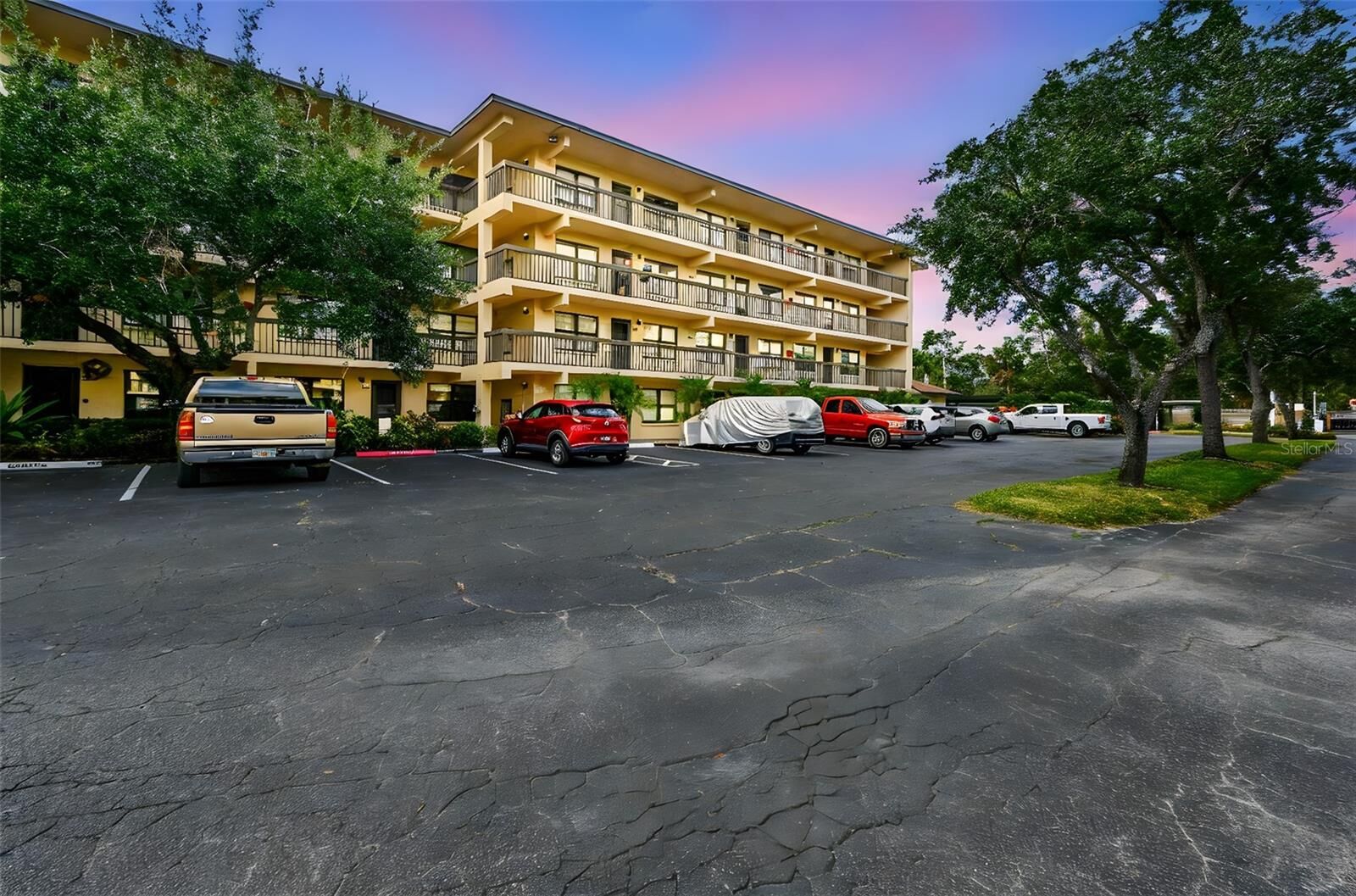 Property Photo:  515 30th Avenue W H210  FL 34205 