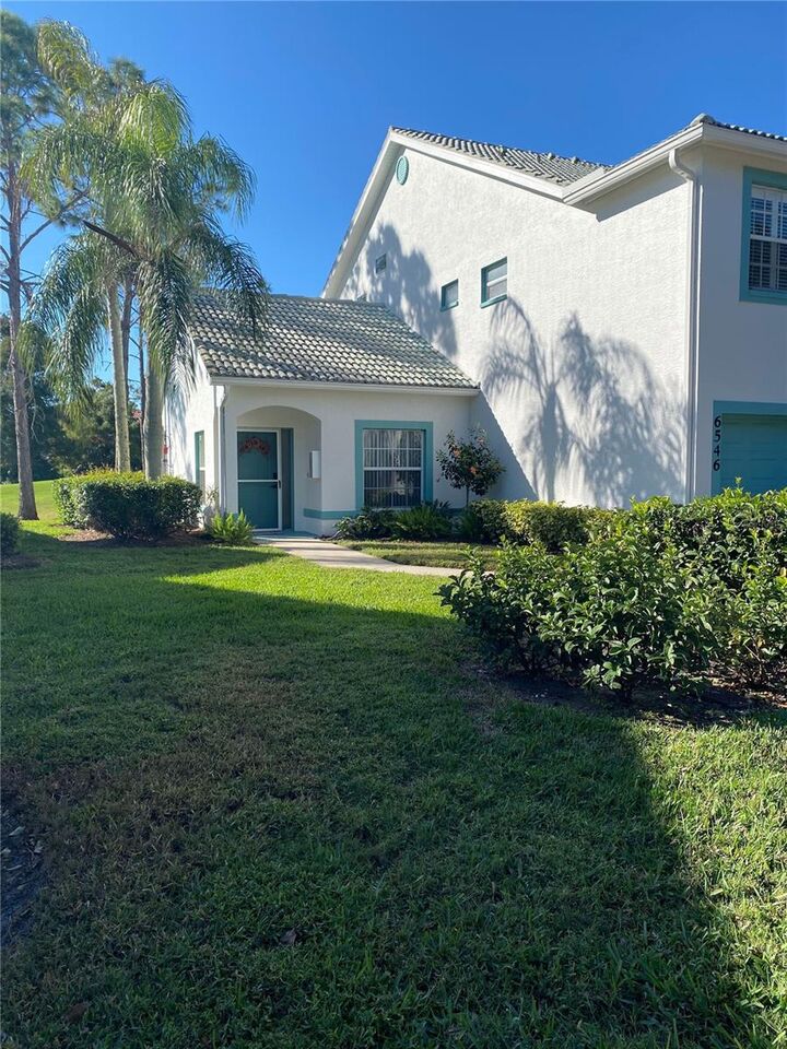 Property Photo:  6546 Fairway Gardens Drive 6546  FL 34203 