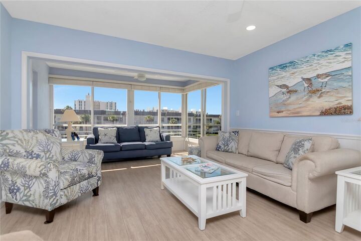 Property Photo:  4390 Exeter Drive 305  FL 34228 