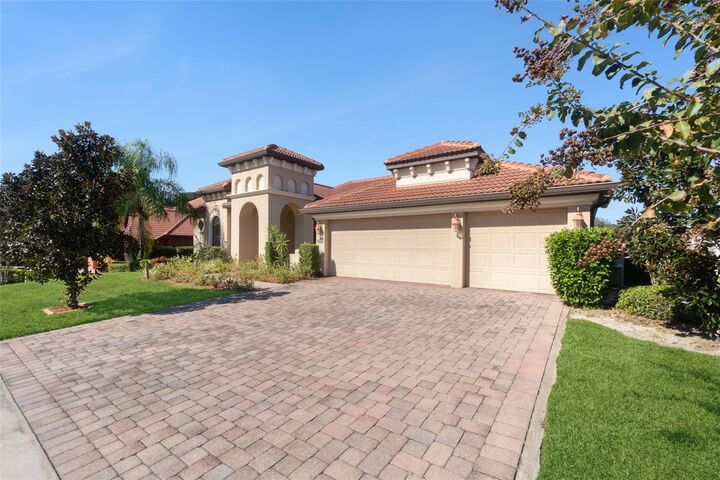 Property Photo:  2921 Falconhill Drive  FL 32712 